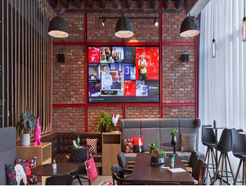 Moxy Katowice Airport Hotell Pyrzowice Eksteriør bilde